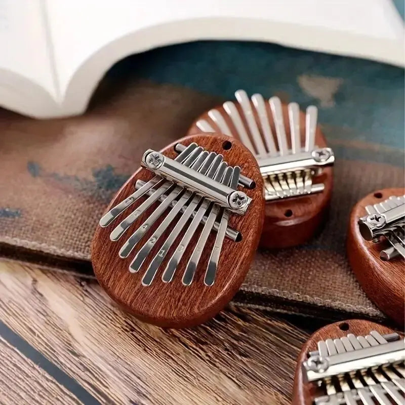 Mini Kalimba De Madeira Dedo Polegar Piano, Presente Pingente Requintado, Bom Acessório Musical, 8 Chaves, Alta Qualidade