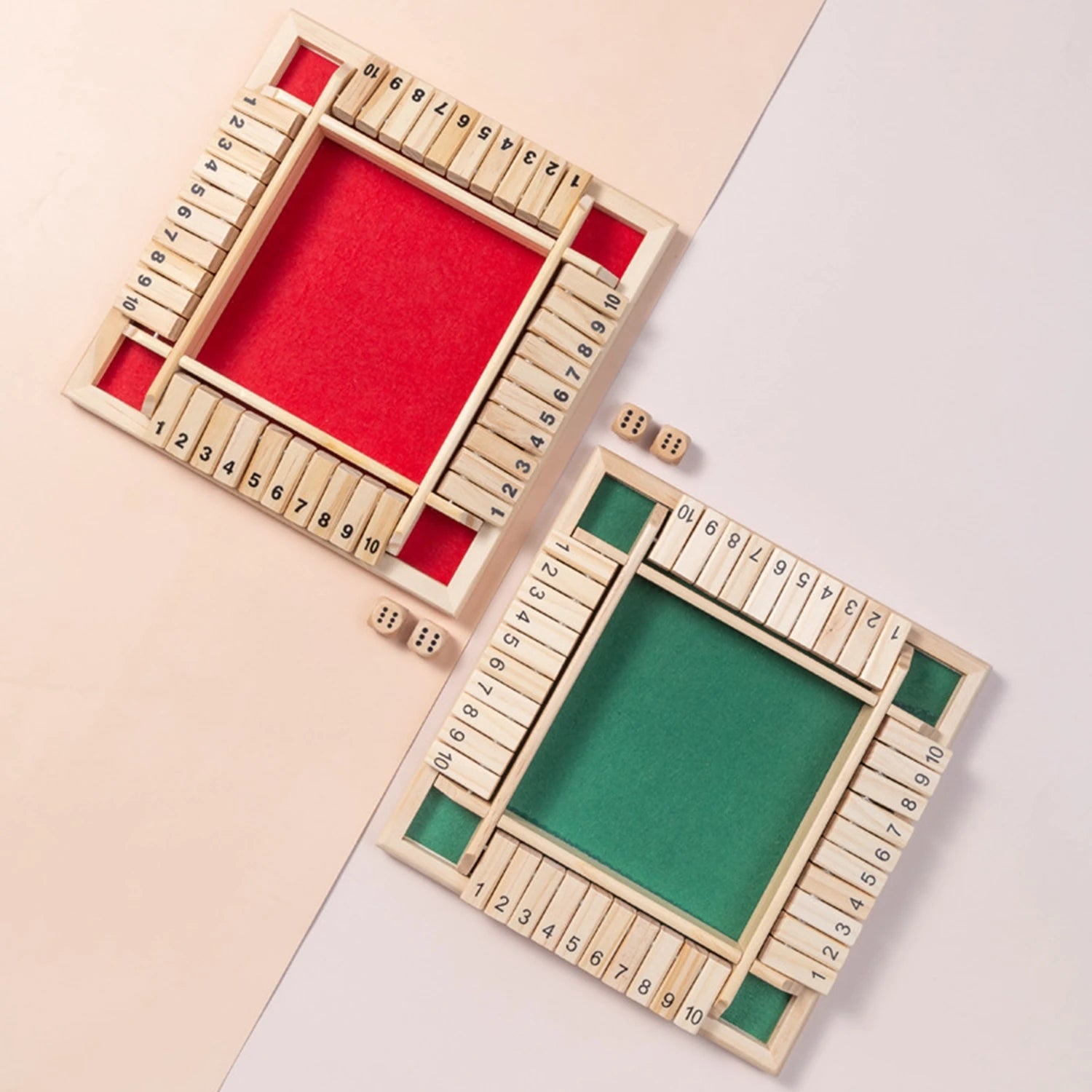 Jogo de tabuleiro de dados de madeira, caixa fechada para 4 jogadores, jogo de abas e dados, interação pai-filho, entretenimento familiar